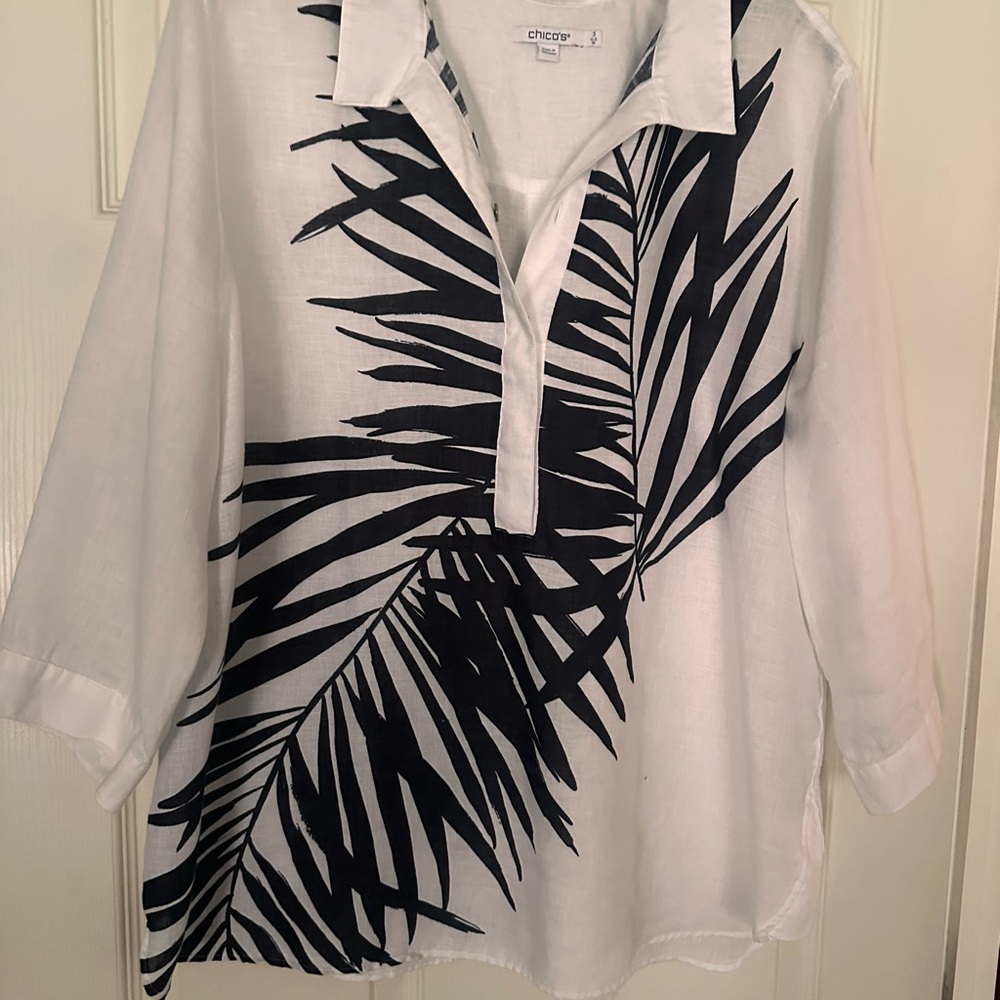 Chico's Black and White Polo Collar Tunic